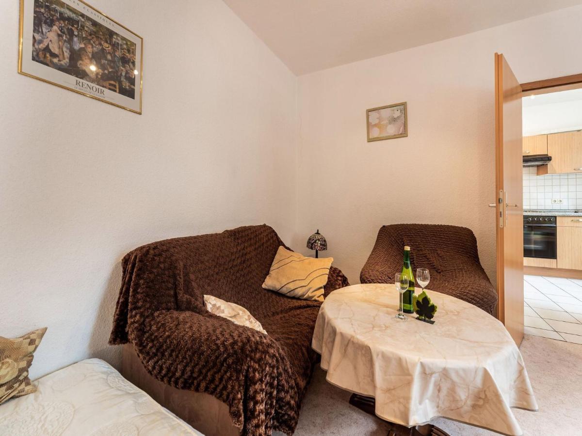 Comfortable Apartment In Ediger Eller Eifel Sankt Aldegund Exteriör bild